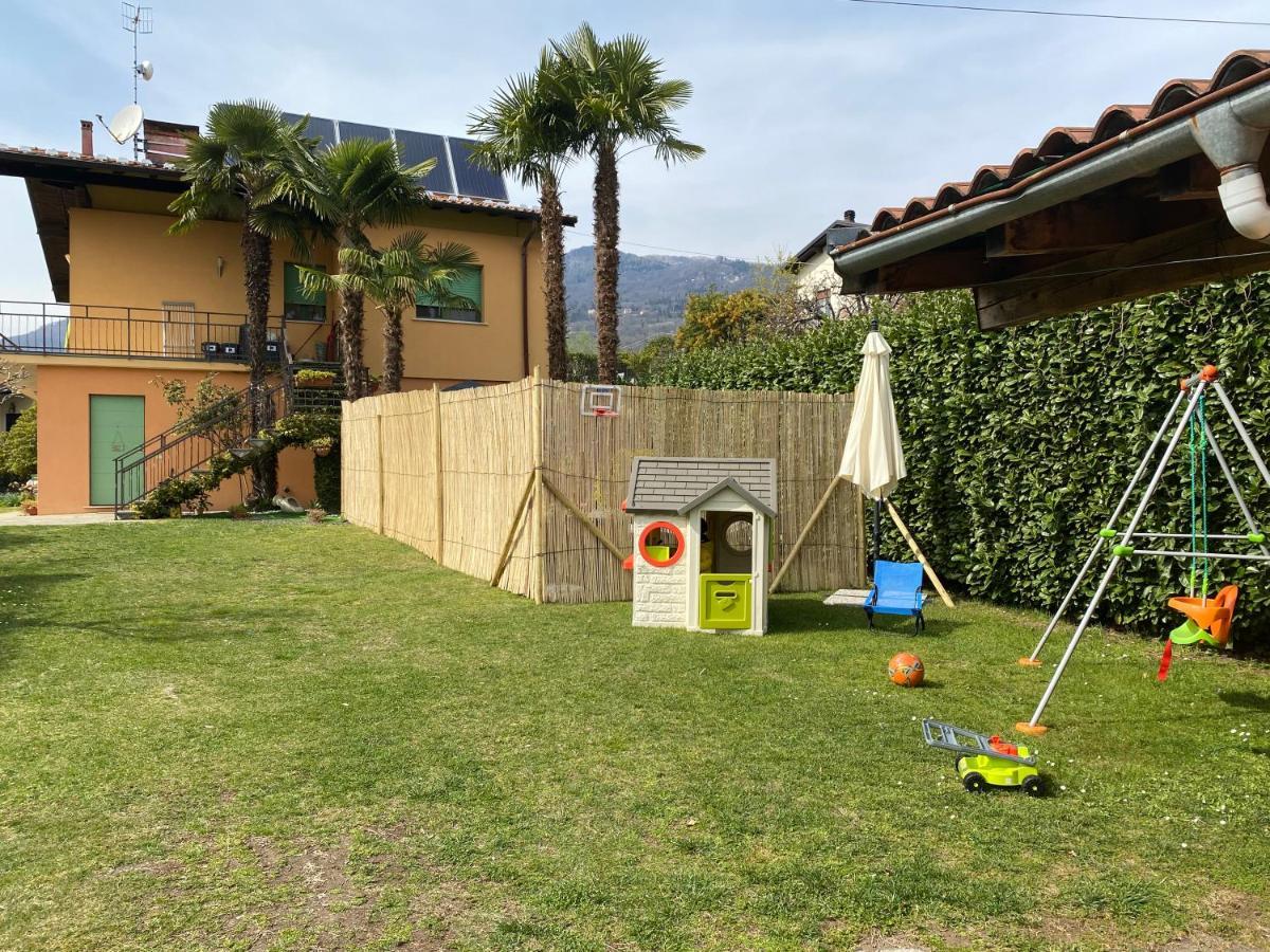 Casa Vacanza Veronica Con Giardino Verbania Exterior foto